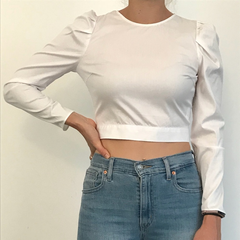 *NWT* Crop Long Sleeve